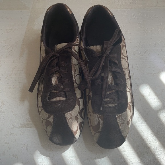 Coach signature sneaker - Picture 2 of 7